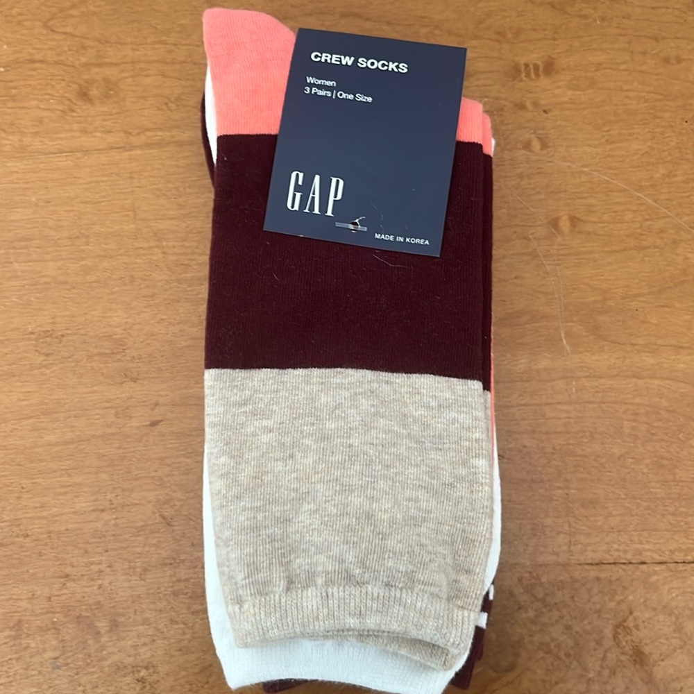 NWT 3 pack GAP women’s crew socks